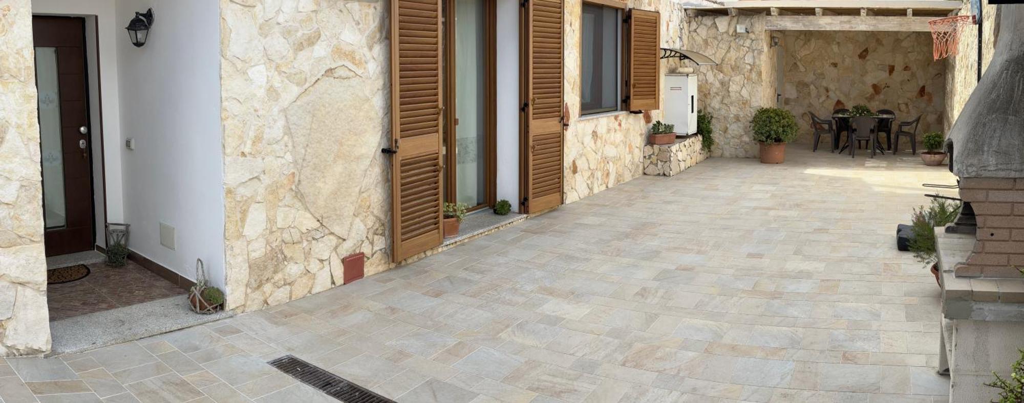 L'Essenziale Apartment Porto Torres Luaran gambar
