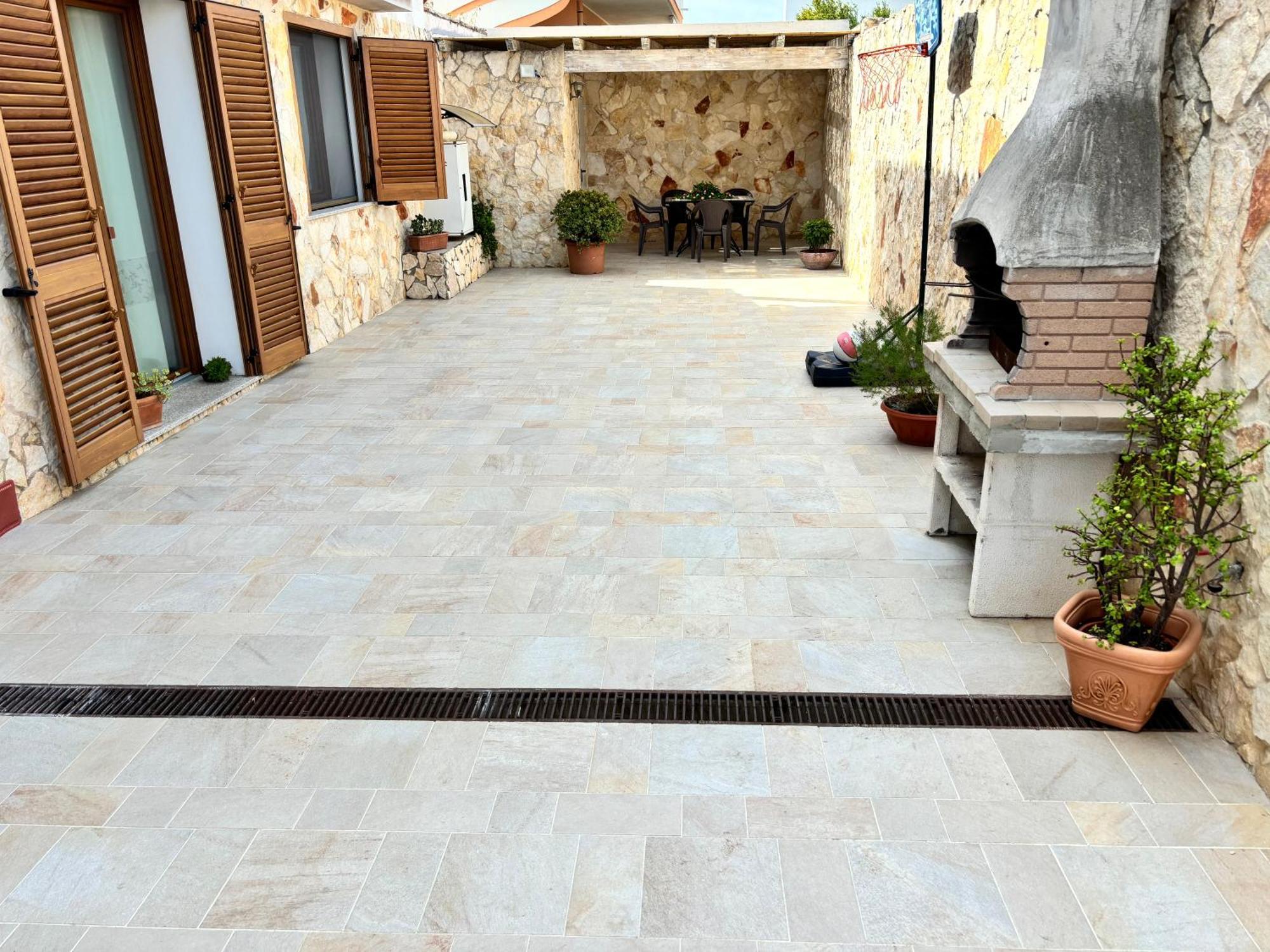 L'Essenziale Apartment Porto Torres Luaran gambar