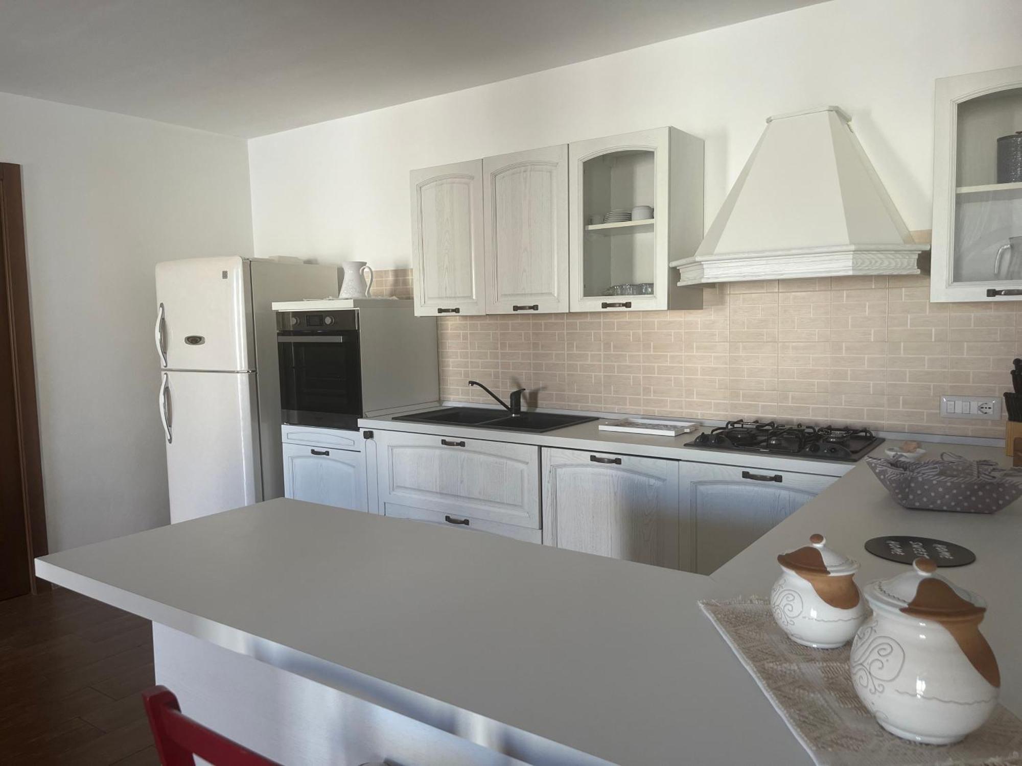 L'Essenziale Apartment Porto Torres Luaran gambar
