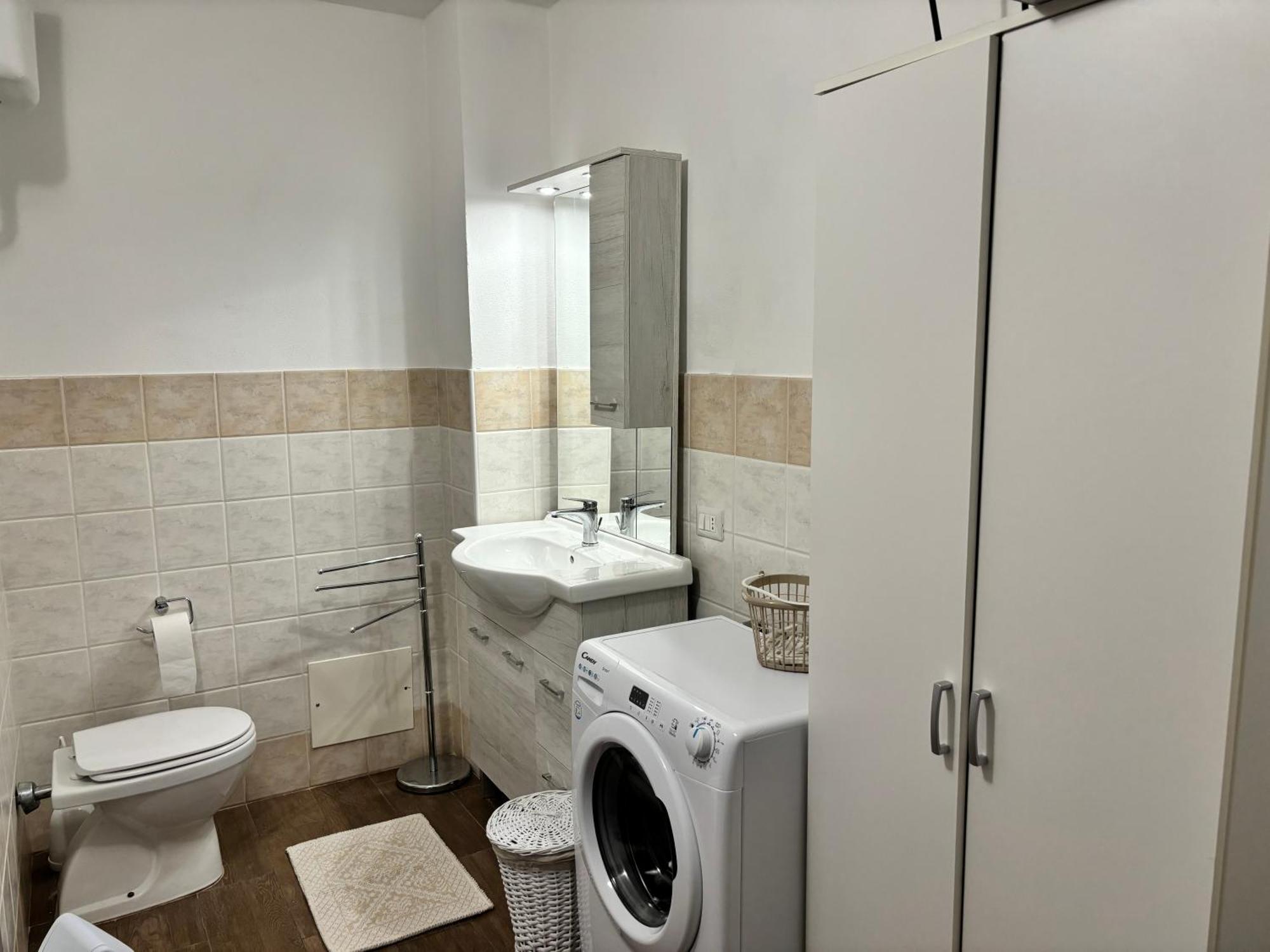 L'Essenziale Apartment Porto Torres Luaran gambar